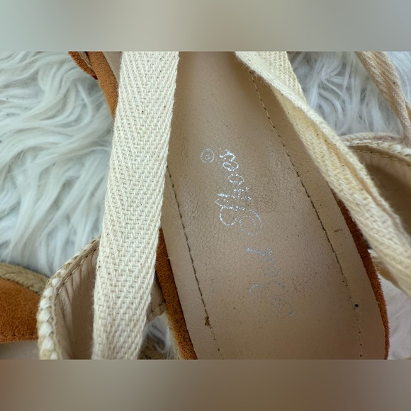Abigail Espadrille Platform Sandals - Picture 5 of 10